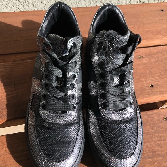 SOLD - Offer up - Picture 2 of 8